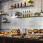 Nh Collection Hotel