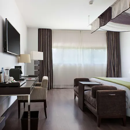 Nh Collection Hotel 5*
