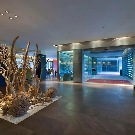 Nh Collection Отель